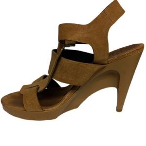 🥂HP 7/6/21🥂Vintage Givenchy Gladiator  Sandals